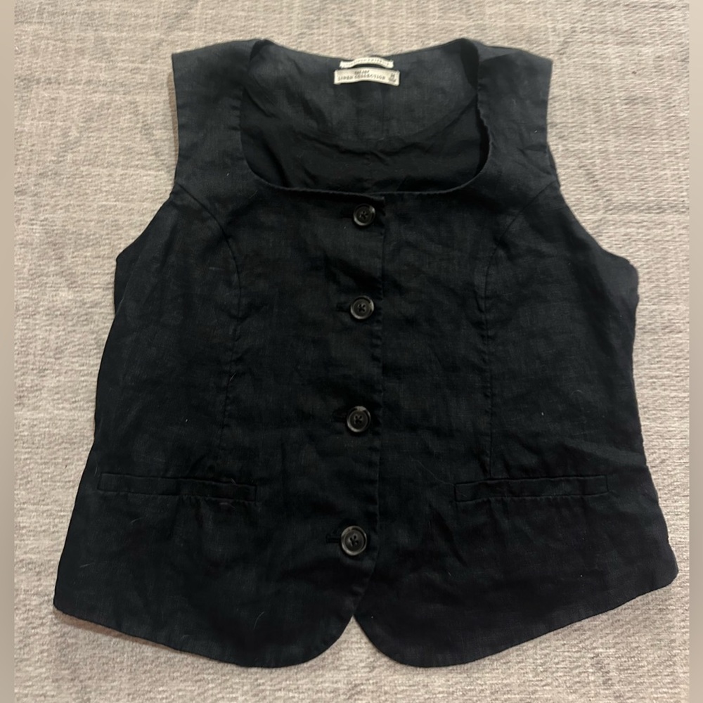 Abercrombie & Fitch Black Button Down Vest WORN ONLY ONCE